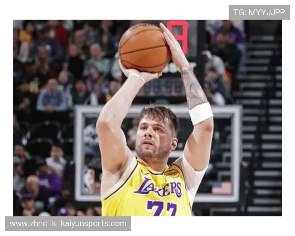 湖人20分惨败老鹰,连胜戛然而止!东契奇空砍难救主,NBA一场令人震惊的对决 湖人20分惨败老鹰,连胜戛然而止!东契奇空砍难救主,NBA一场令人震惊的对决