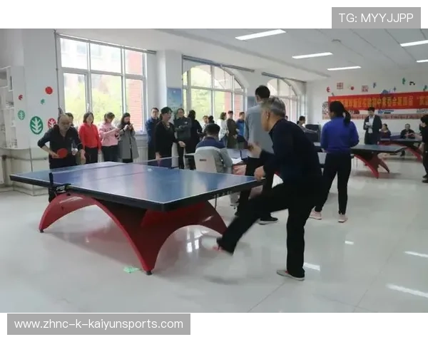 世界乒乓球教练团联席会研讨青少年技术路线